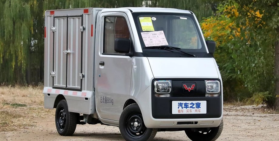 Wuling E10, новый Wuling, электромобиль Wuling, электрокар Wuling, китайский электромобиль