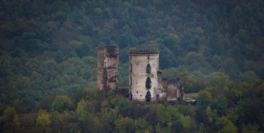 Замок в Україні
