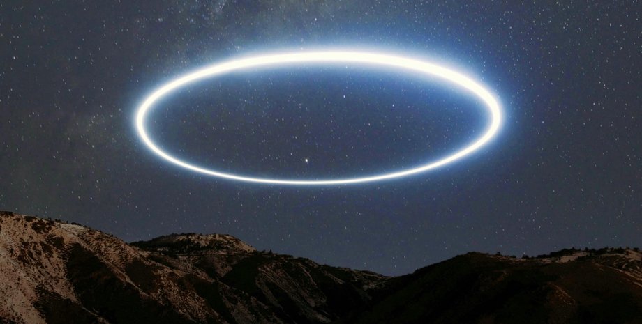 НЛО, світіння в небі, фото