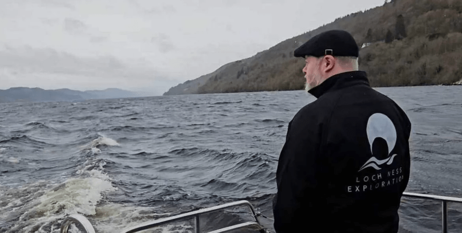 Озеро Лох-Несс Пошуки Лох-Несського чудовиська