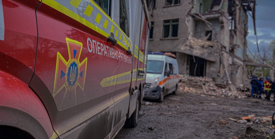 обстрелы городов Украины, Кременчуг, ракетный удар, Полтавская область, взрывы в Украине, взрывы в Сумской области