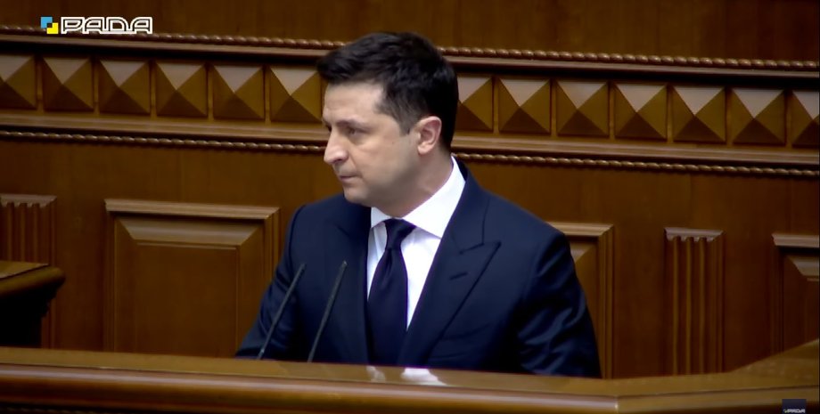 Зеленський анонсував підвищення зарплат медиків