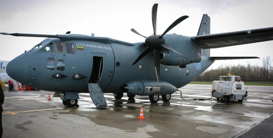 Самолет Spartan Науседы не мог сесть в Вильнюсе