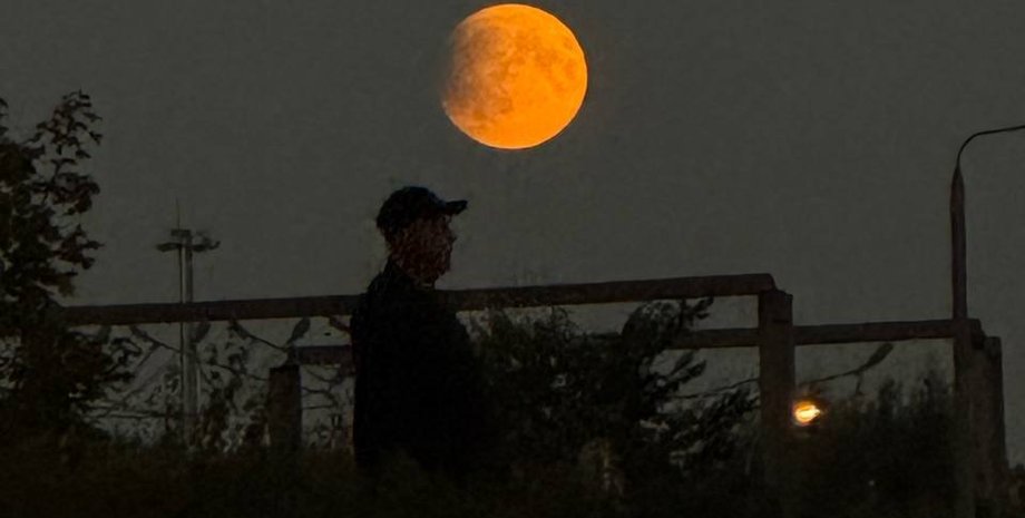 Лунное затмение в Украине сегодня где видно