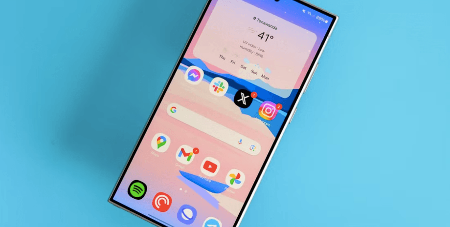  Смартфон на ОС Android