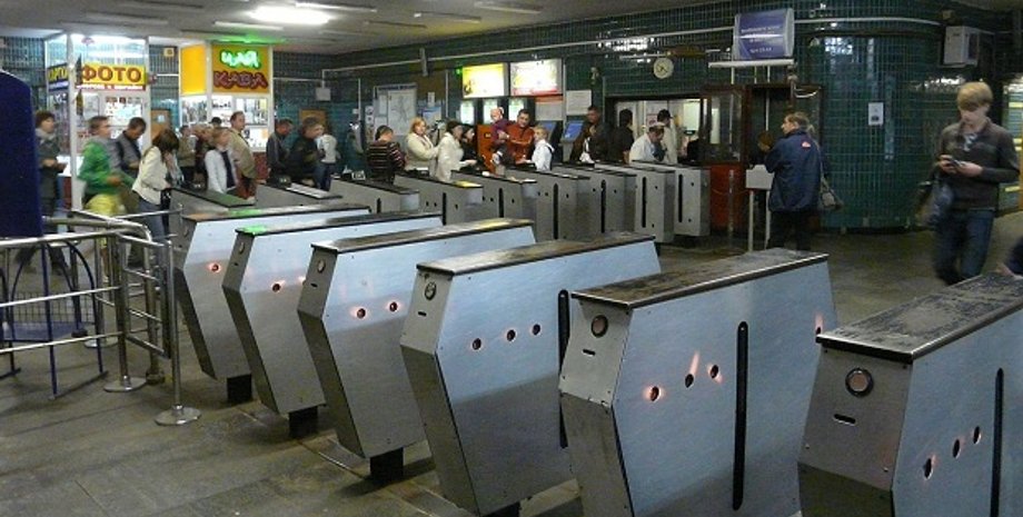 метро Левобережная / Фото: АиФ-Украина