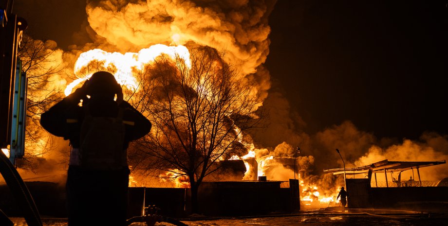 удар по газосховищу, пхг, удар по пхг, ракети стрий