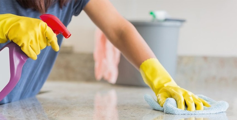 Найкращі звички господарів, як тримати дім у чистоті, поради прибиральниці, хатня робітниця розказала про своїх найохайніших клієнтів