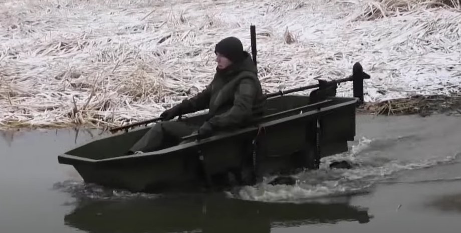 Наземний дрон Воз з Василем Цапюком на випробовуваннях