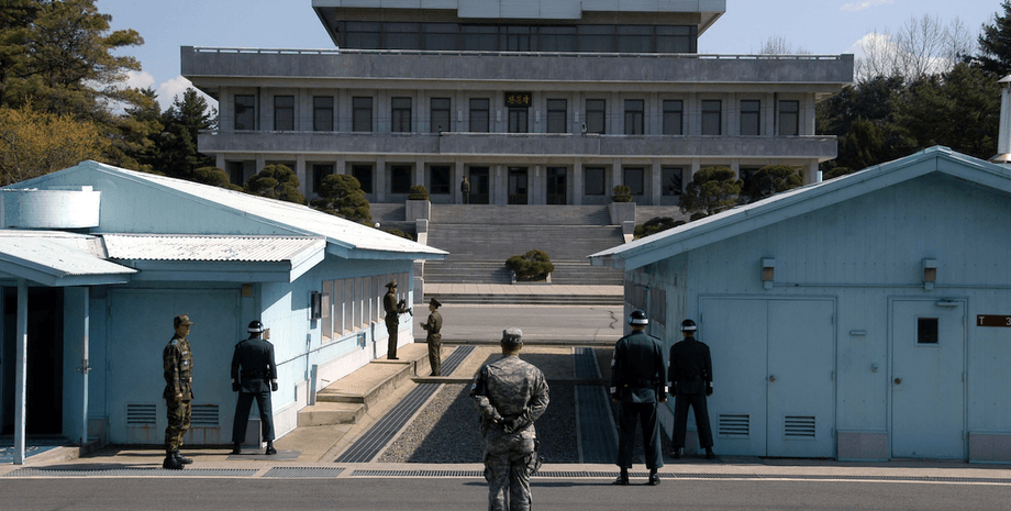 Вид із Південної Кореї на Північну Корею, Південна Корея, Північна Корея