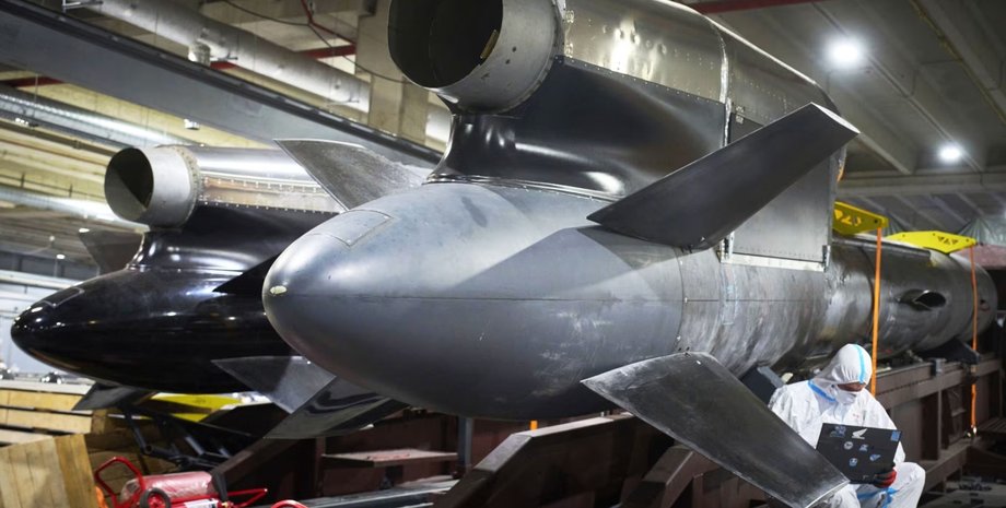 Умєров повідомив, що Україна запускає продаж зброї за кордон