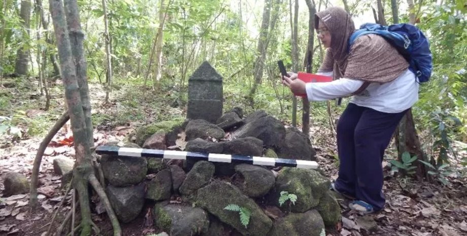 Археологи нашли мегалиты в Западной Яве