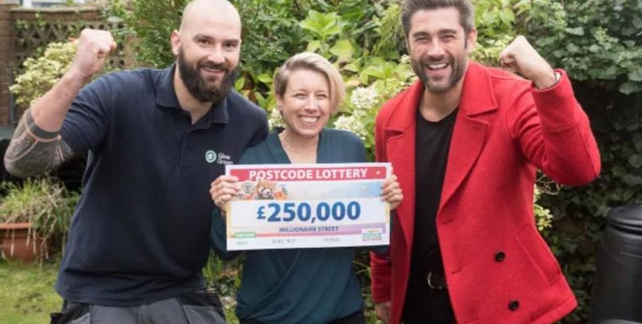 Американка виграла в лотерею 330 тисяч доларів, але спочатку не знала про це, лотерея, виграш, гроші, джекпот