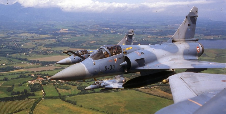 Винищувачі Dassault Mirage 2000