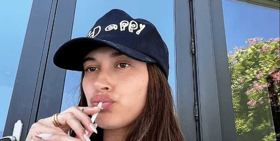 Хейли Бибер