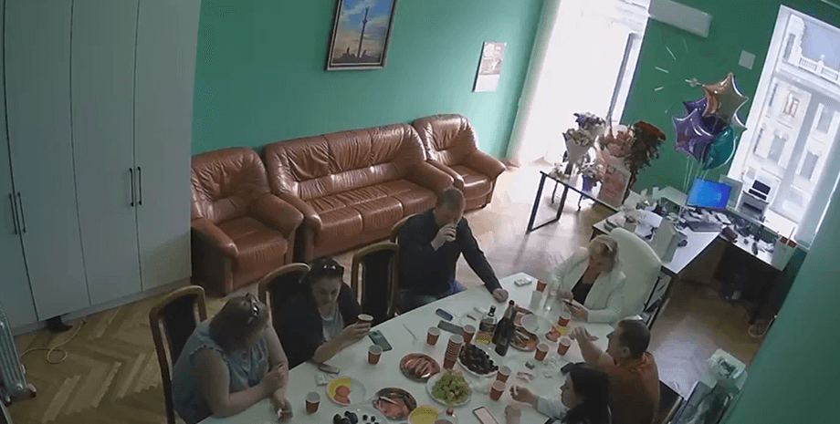 Празднование в кабинете управления туризма КГГА