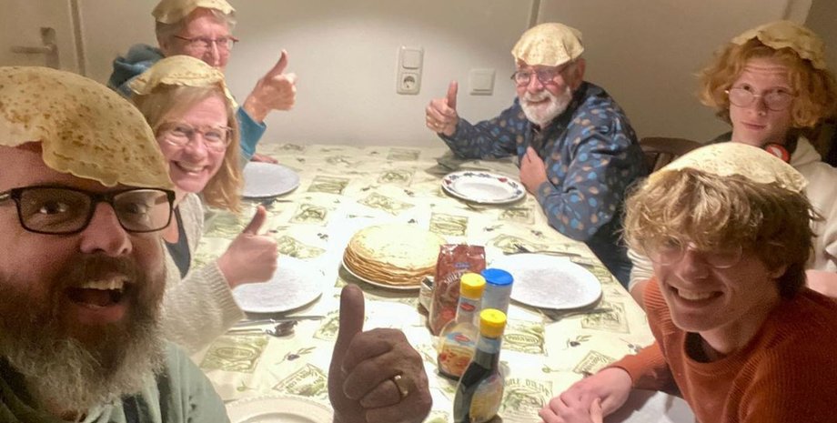 День Святого блина в Нидерландах, день блинов, блин на голову, кладут блин на голову, традиция, выдуманный праздник, Sint Pannekoek