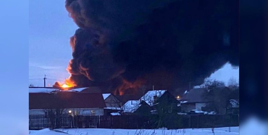 Нафтобаза, Брянська область, вибухи, БПЛА, атака, пожежа, вогонь