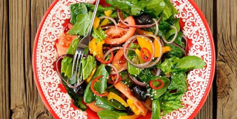 Салат из шпината, простой салат, летний салат, вкусный салат