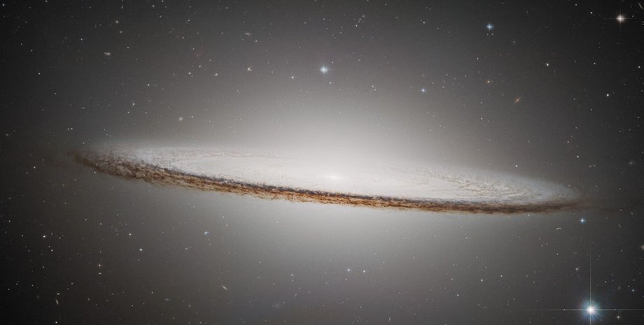 галактика Сомбреро