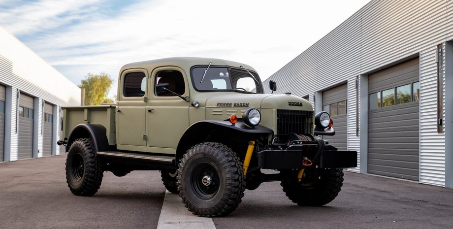 Пикап Ram 1500 TRX трансформировали в классический внедорожник.