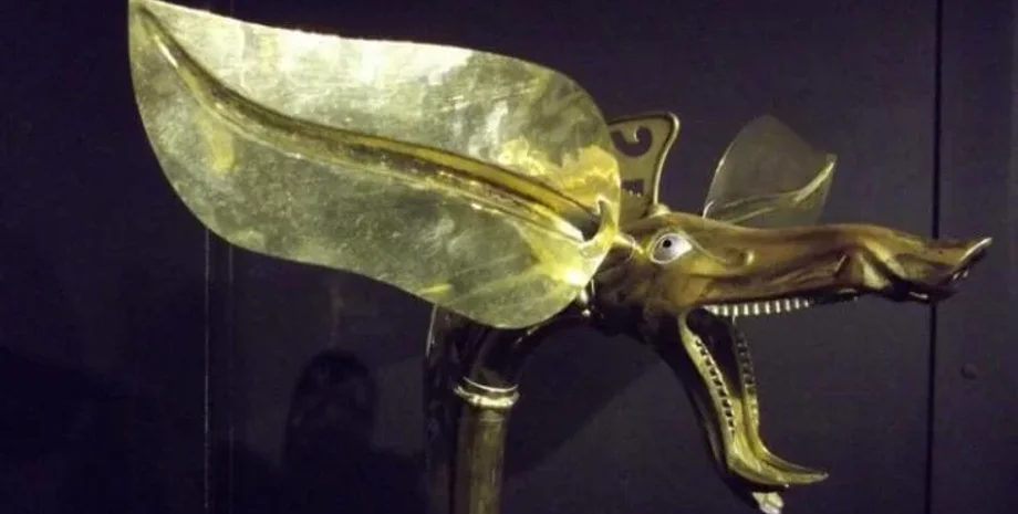 Карникс, кельты, история, кабан, духовой инструмент, сурма, звук, труба, Британия, историк, древний Рим, оружие, хаос, поле боя, железный век, шлем, артефакт, находка