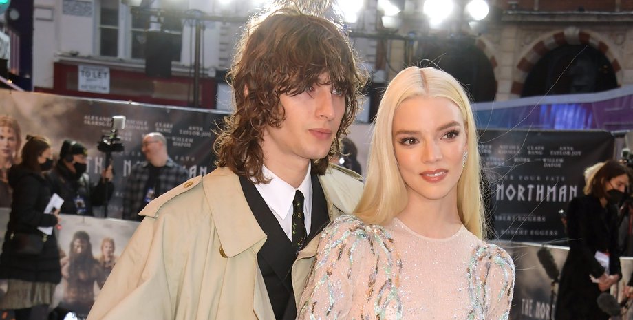 Аня Тейлор-Джой, бойфренд, жених, муж, рокер, Малкольм Макрей