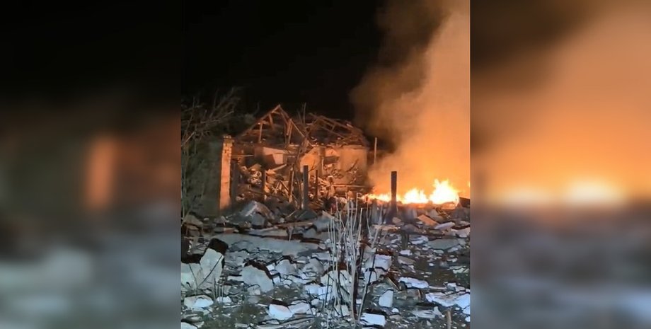пожар и руины после удара РФ по Краматорску 12 февраля