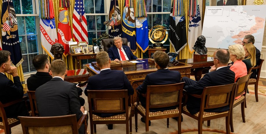 дональд трамп в овальном кабинете