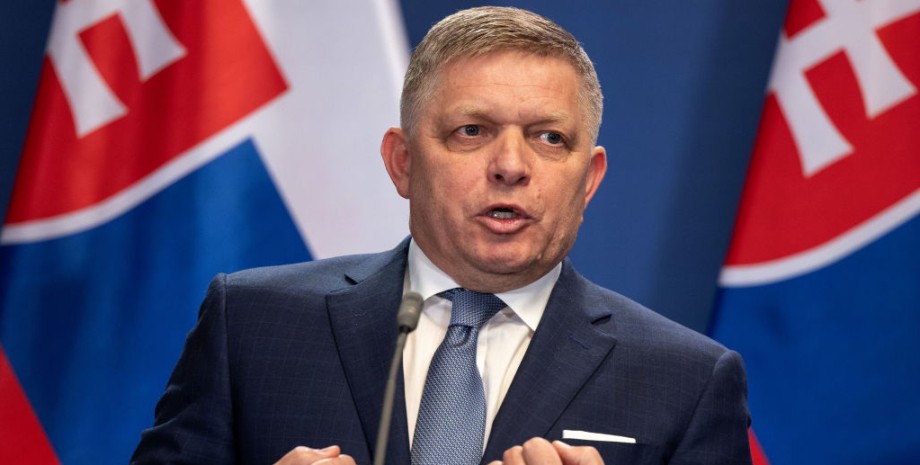 Роберт Фицо направил письмо Урсуле фон дер Ляйен Роберт Фицо направил письмо Урсуле фон дер Ляйен об отказе от российского газа