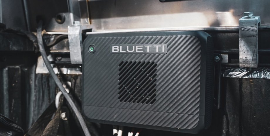 Bluetti Charger 2 Bluetti Charger 2 в автомобілі