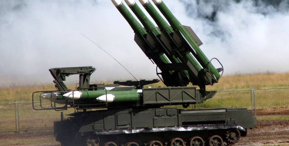 постачання зброї україні