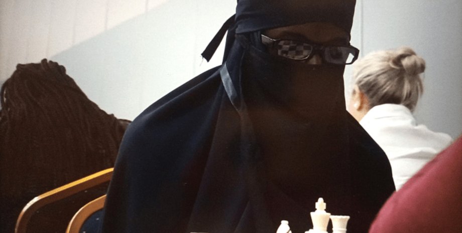 Мужчина, спортсмен, шахматы, турнир, соревнование, самозванец