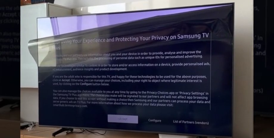 Телевизор Samsung отклеилась пленка