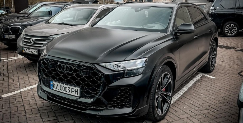 Audi RS Q8 Performance, Audi RS Q8, новий Audi RS Q8, кросовер Audi