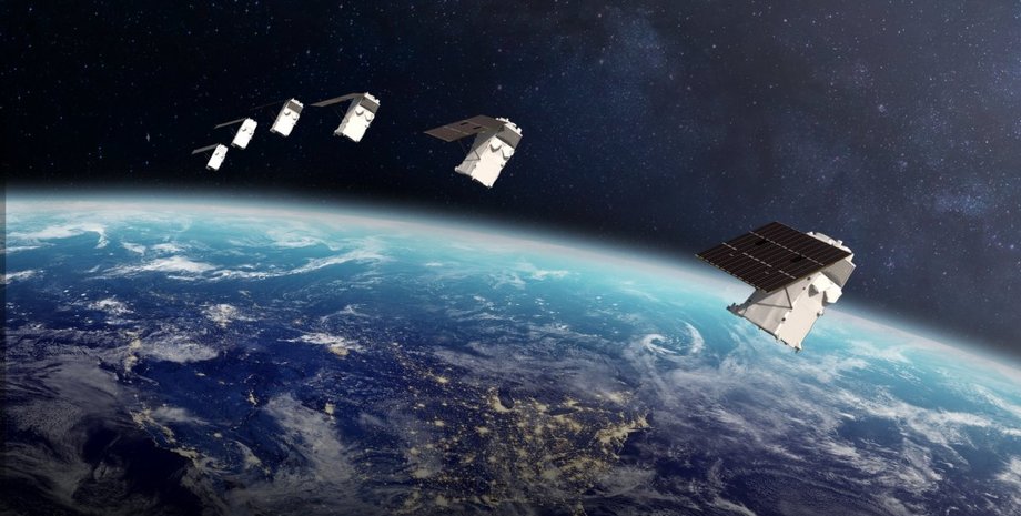 супутник, супутник над Землею, супутник у космосі