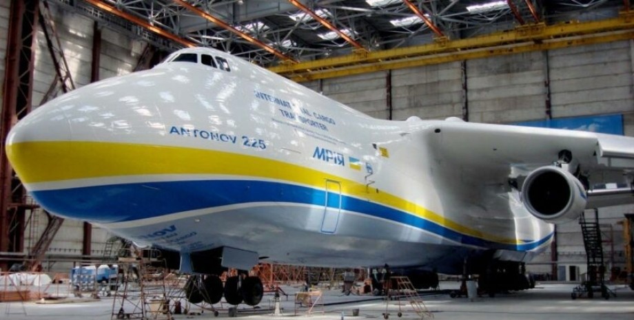 Український літак Ah-225 "Мрія"