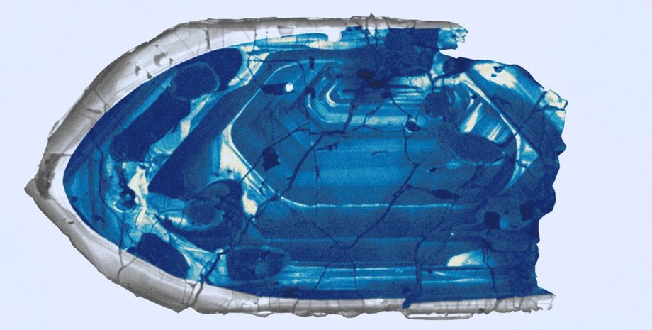 циркон, кристалл циркона, кристалл