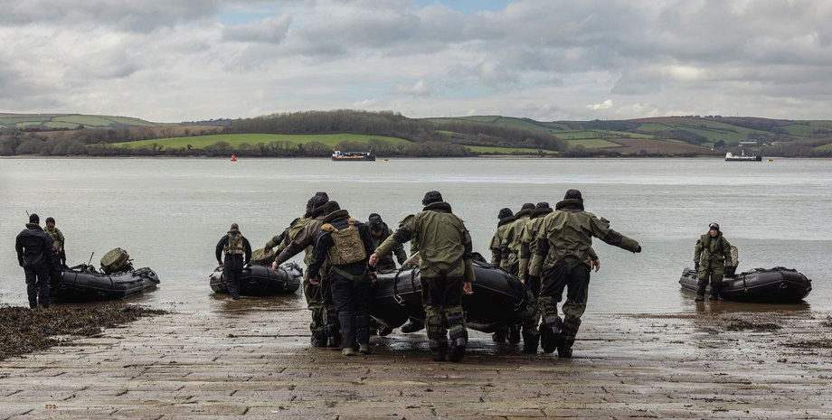 Бойцы ВСУ переправа, ВСУ боевые действия, ВСУ война 2024, прогноз войны 2024, контрнаступление ВСУ 2024