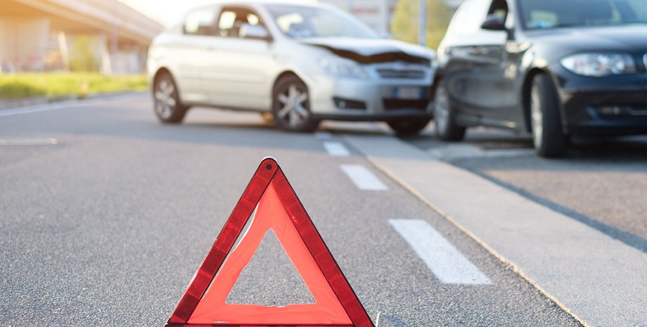 Виплати при ДТП, страхові виплати, компенсація збитків при ДТП, оформлення європротоколу, страховка ОСЦПВ