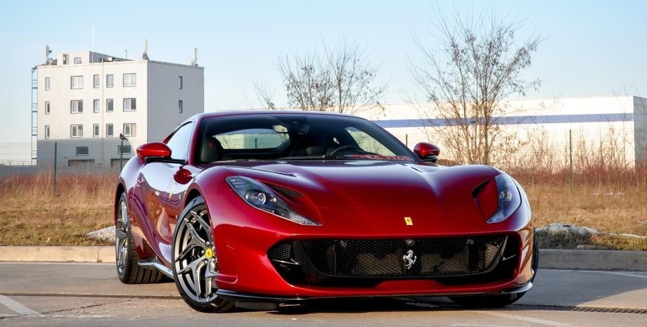 Ferrari 812 Superfast, Ferrari 812, суперкар Ferrari