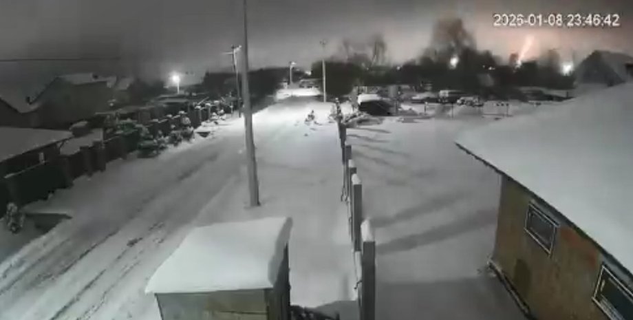 момент удара боеголовки ракеты, вероятно, Орешник ВС РФ