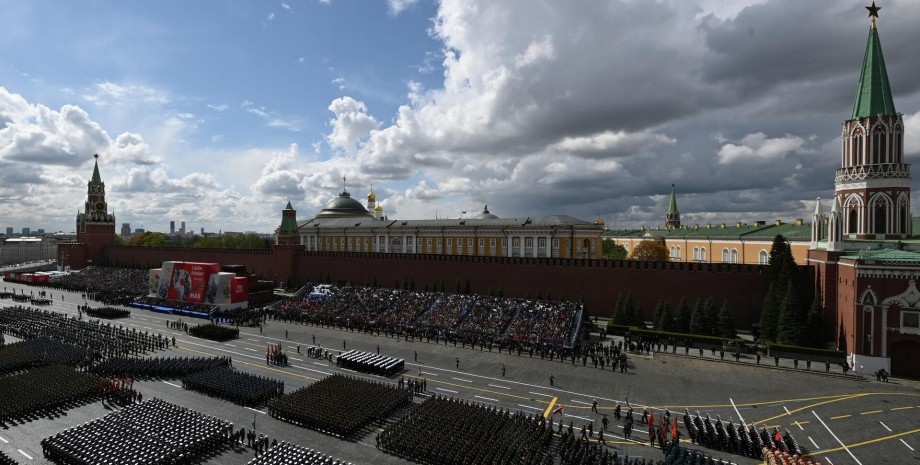 The Red Square will be twice less military equipment in the military parade in R...