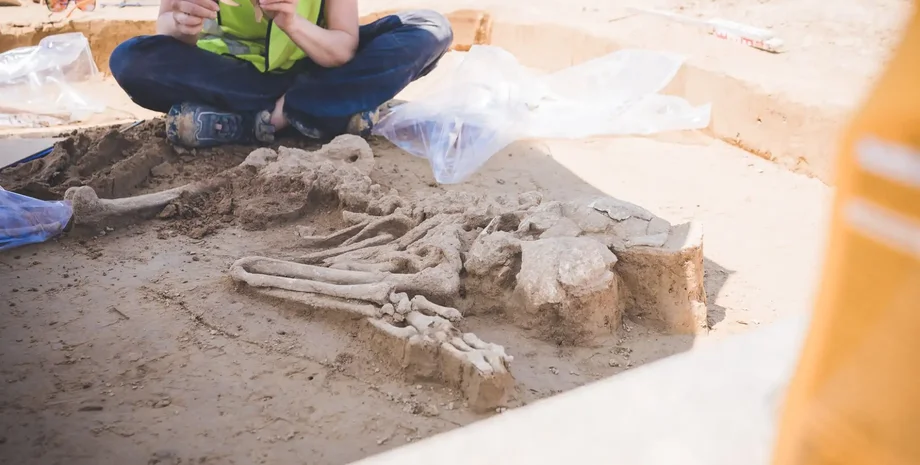 археологи нашли древние захоронения