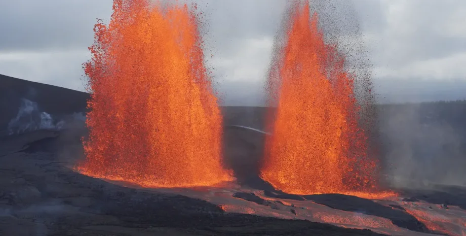 Высота лавового фонтана достигла 540 метров
