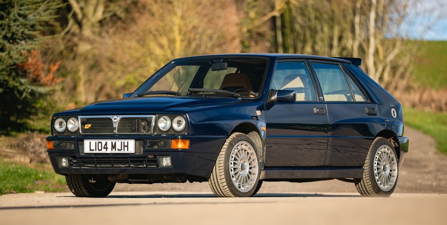 Lancia Delta, Аукцион, Торги, Авто, Автомобили, Ралли, Фото, Хэтчбек, Роуэн Аткинсон, Продажа