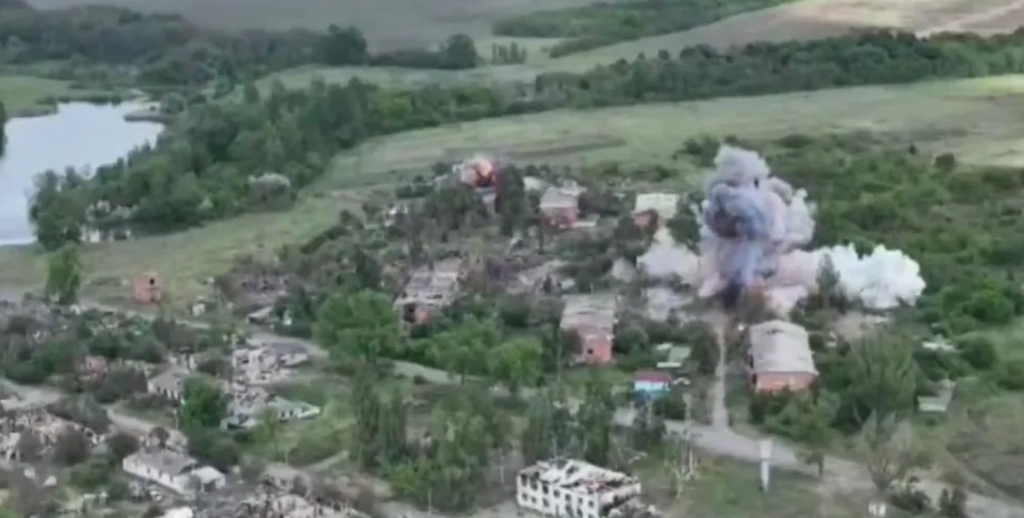 удар бомбами GBU-39 знищення позицій ЗС РФ