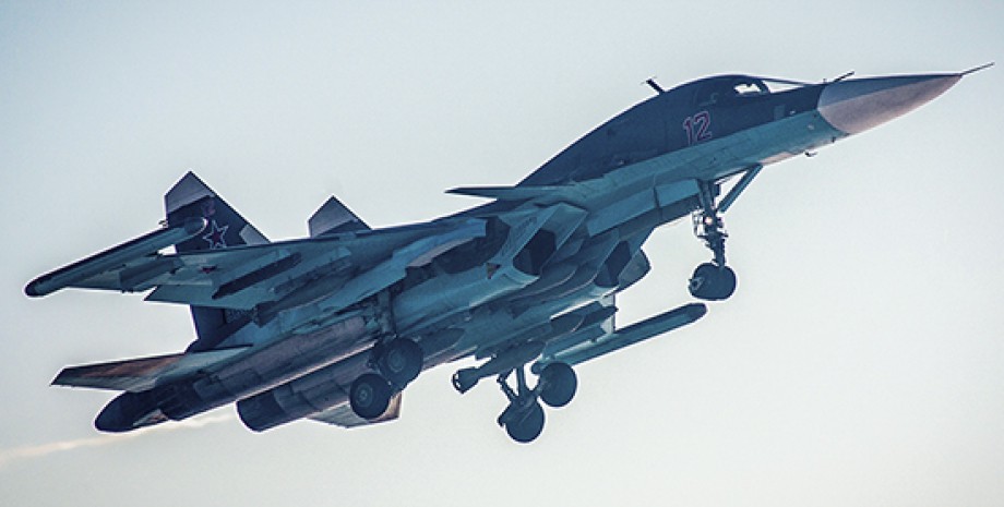 Су-34, Вибухи в Єйську, винищувач Су-34, вибухи в Росії, Єйськ