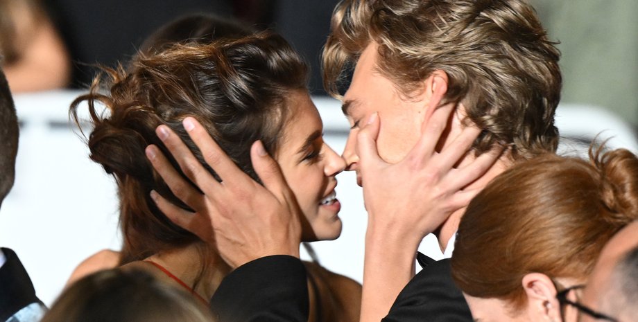 Кайя Гербер и Остин Батлер, помолвка дочери синди кроуфорд, Кайя Гербер и Остин Батлер помолвка, прогулка с собакой