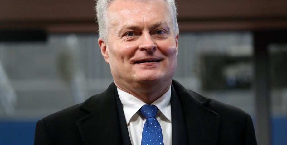 Гітанас Науседа